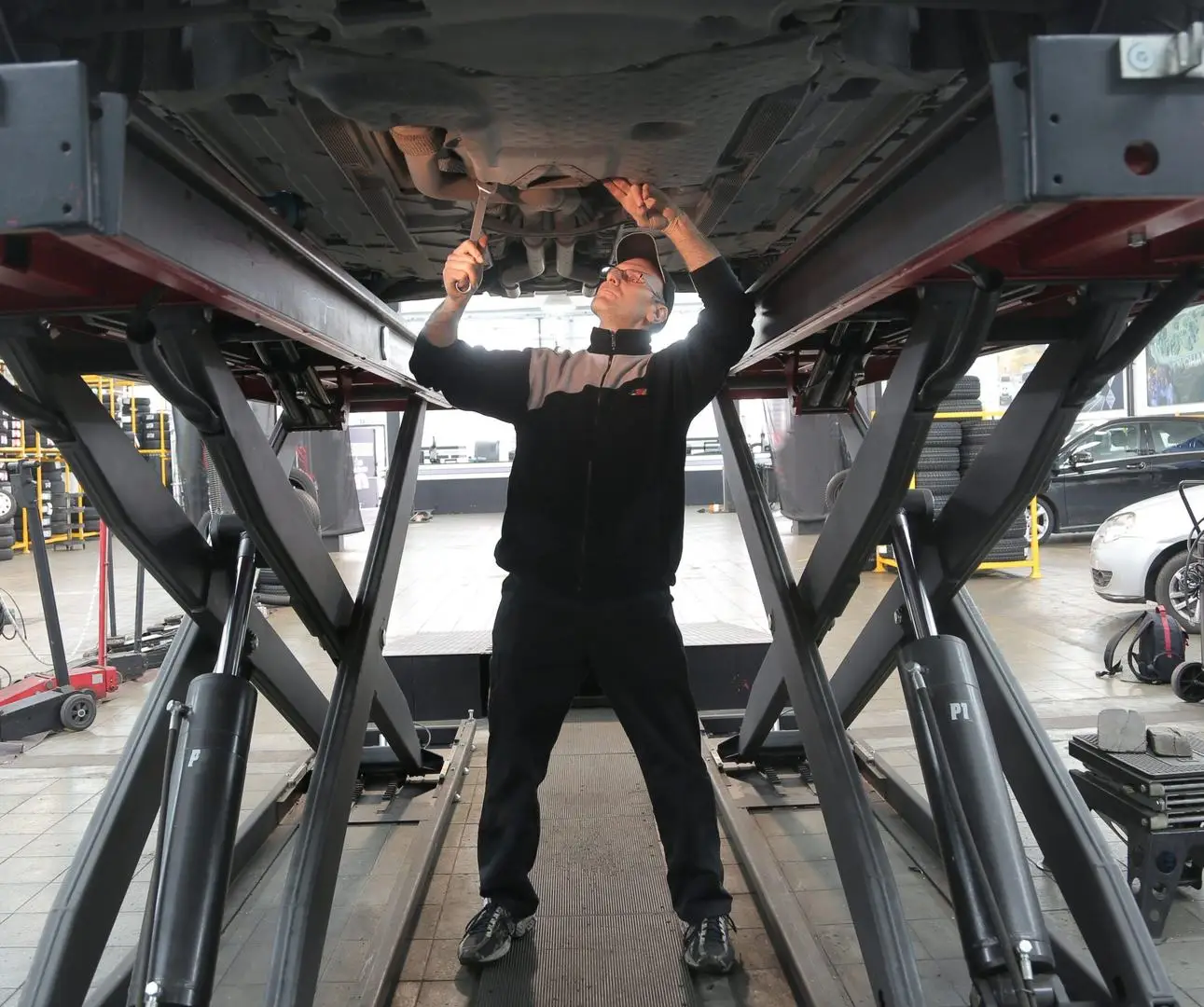 Automonteur huren? UItzendbureau automotive personeel